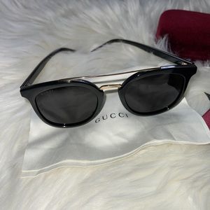 SOLD✨Gucci Sunglasses 🕶